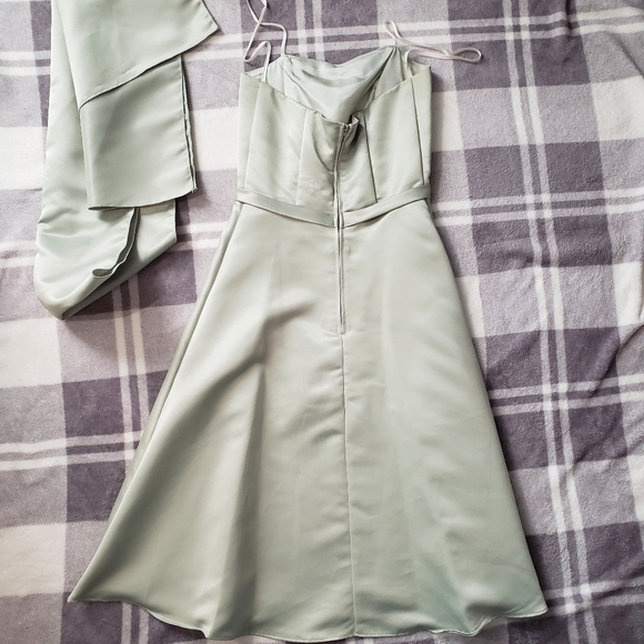 Girl Gown and Showl - Picture 2 of 5